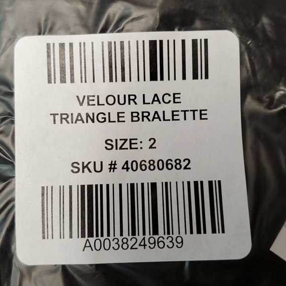 ❤️NWT VINTAGE TORRID BRALETTE - CRUSHED VELOUR STRAPPY LACE TRIANGLE BRA SIZE 2X - Picture 5 of 9